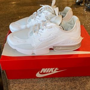 Brand new with tags womens Nike air max infinity 2 white size 7